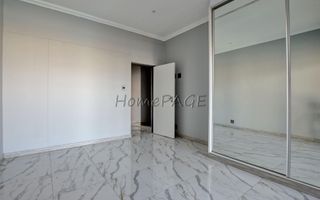 4 Bedroom House For Sale in Dolphin Beach