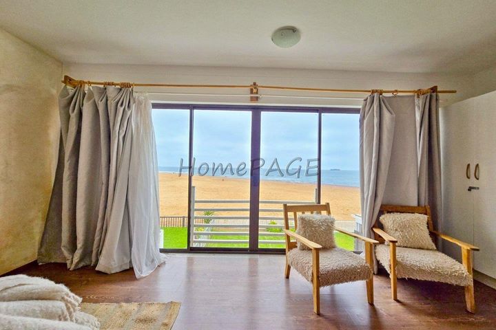 3 Bedroom House For Sale in Long Beach