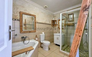 3 Bedroom House For Sale in Long Beach