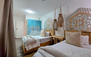 3 Bedroom House For Sale in Long Beach