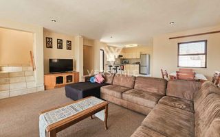 3 Bedroom House To Rent in Long Beach