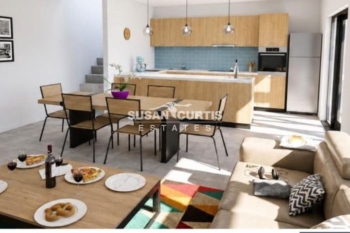 3 Bedroom House For Sale in Tamariskia, Swakopmund