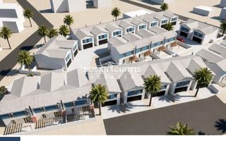3 Bedroom House For Sale in Tamariskia, Swakopmund