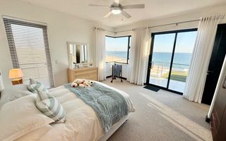 4 Bedroom House For Sale in Afrodite Beach