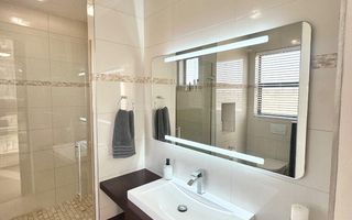 4 Bedroom House For Sale in Afrodite Beach