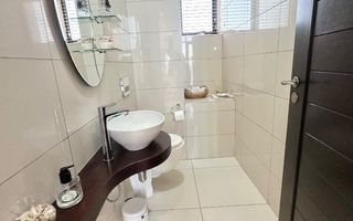 4 Bedroom House For Sale in Afrodite Beach