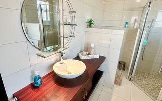 4 Bedroom House For Sale in Afrodite Beach