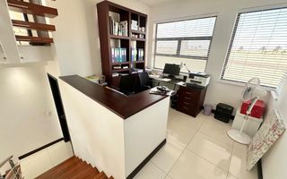 4 Bedroom House For Sale in Afrodite Beach