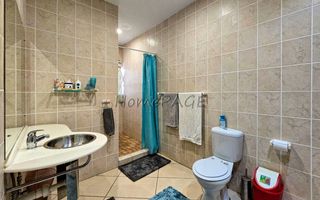 4 Bedroom House For Sale in Long Beach