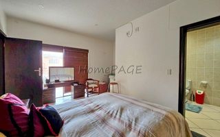 4 Bedroom House For Sale in Long Beach