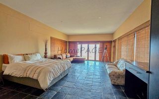 4 Bedroom House For Sale in Long Beach