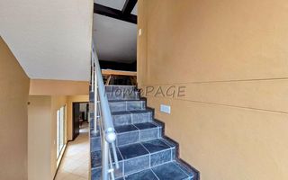 4 Bedroom House For Sale in Long Beach