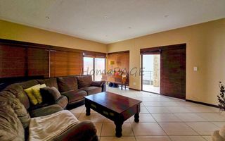 4 Bedroom House For Sale in Long Beach