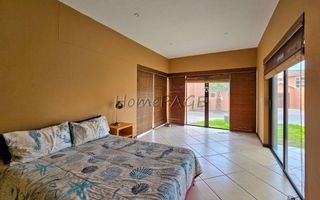 4 Bedroom House For Sale in Long Beach