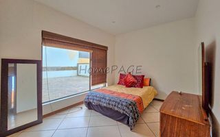 4 Bedroom House For Sale in Long Beach