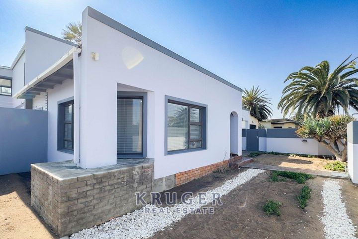 4 Bedroom House For Sale in Waterfront, Swakopmund