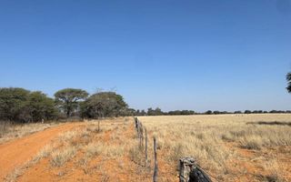 Farm For Sale in Hochfeld