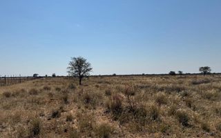 Farm For Sale in Hochfeld