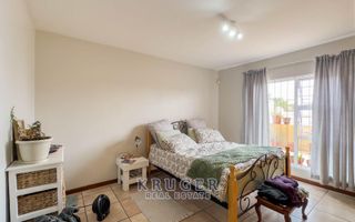 2 Bedroom Apartment For Sale in Swakopmund Central, Swakopmu...