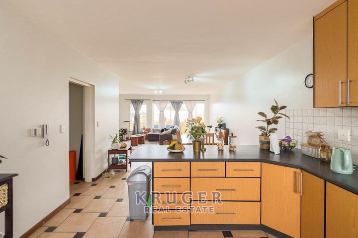 2 Bedroom Apartment For Sale in Swakopmund Central, Swakopmund