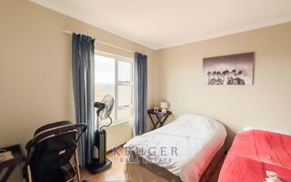3 Bedroom Apartment For Sale in Swakopmund Central, Swakopmu...
