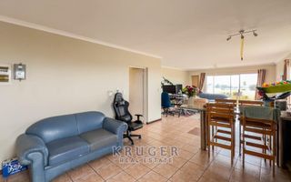 3 Bedroom Apartment For Sale in Swakopmund Central, Swakopmu...