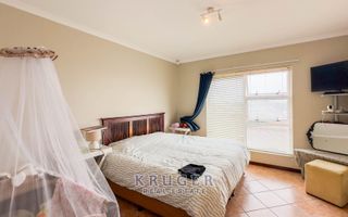 3 Bedroom Apartment For Sale in Swakopmund Central, Swakopmu...
