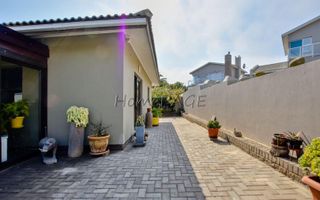 3 Bedroom House For Sale in Vogelstrand, Swakopmund