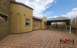 9 Bedroom House For Sale in Olympia, Windhoek