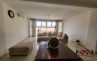9 Bedroom House For Sale in Olympia, Windhoek