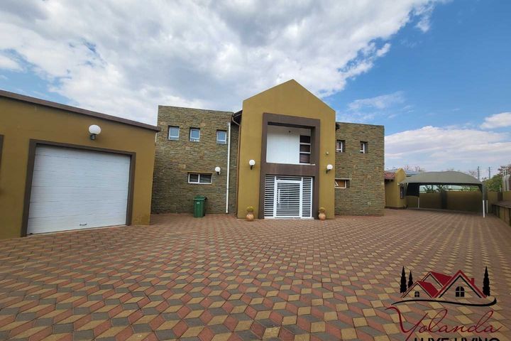 9 Bedroom House For Sale in Olympia, Windhoek