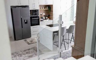4 Bedroom House For Sale in Dolphin Beach