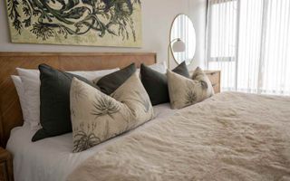 4 Bedroom House For Sale in Dolphin Beach