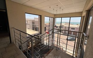 5 Bedroom House For Sale in Long Beach