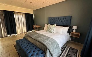 5 Bedroom House For Sale in Long Beach