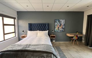 5 Bedroom House For Sale in Long Beach