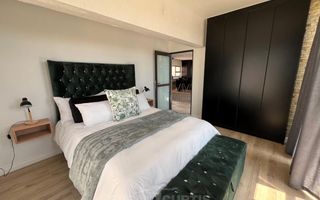 5 Bedroom House For Sale in Long Beach
