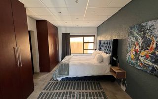 5 Bedroom House For Sale in Long Beach
