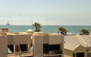 5 Bedroom House For Sale in Long Beach