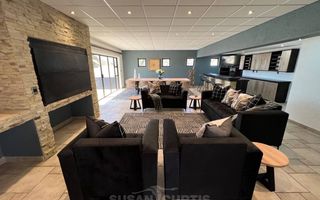 5 Bedroom House For Sale in Long Beach
