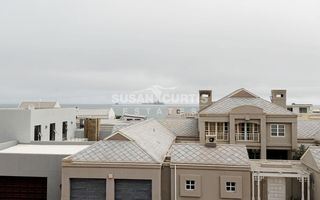 3 Bedroom House For Sale in Long Beach