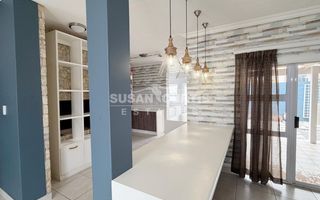 3 Bedroom House For Sale in Long Beach