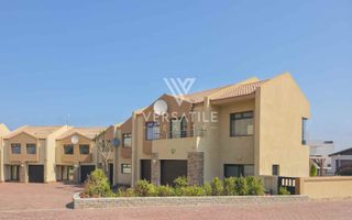 3 Bedroom House For Sale in Dolphin Beach
