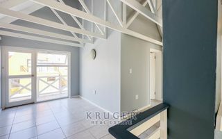 3 Bedroom House For Sale in Long Beach