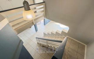 3 Bedroom House For Sale in Long Beach