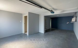 3 Bedroom House For Sale in Long Beach