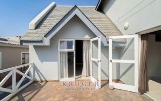 3 Bedroom House For Sale in Long Beach