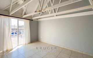 3 Bedroom House For Sale in Long Beach