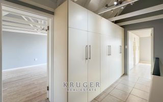 3 Bedroom House For Sale in Long Beach