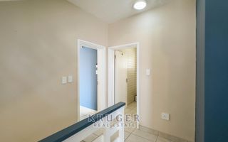 3 Bedroom House For Sale in Long Beach
